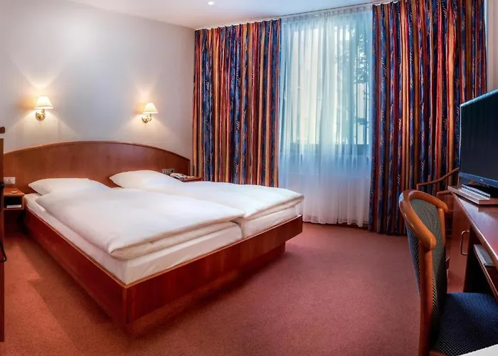 Alte Wache Hotel *